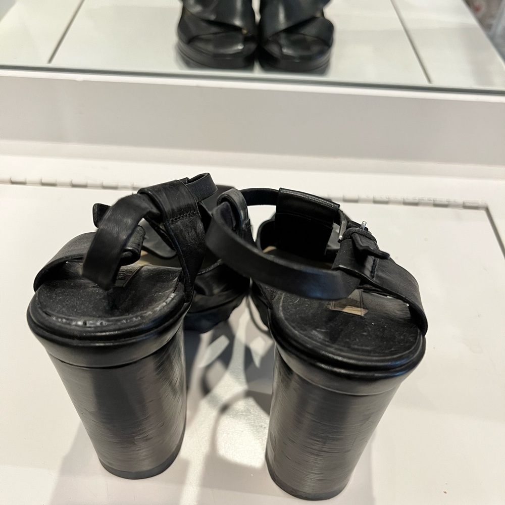 MICHAEL KORS Chunky Black Heeled Sandals Sz 8 - Picture 3 of 4